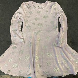 Girls long sleeve dress - size 6.